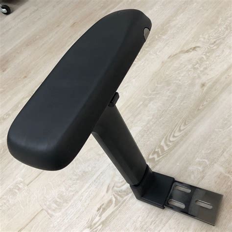 secretlab omega 2020 armrest replacement.